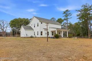 614 Deer Acres Drive, Goldsboro, NC 27530 — 4-bedroom home in Deer Acres, Goldsboro, NC, photo 6 of 49: 06-614 Deer Acres Dr-6 - Copy