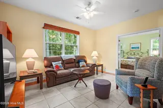 777 Marsh Rose Path NW, Calabash, NC 28467 — 4-bedroom home in Meadowlands, Calabash, NC, photo 22 of 54: 22-web-or-mls-CAMMediaLLC.com (33 of 50)