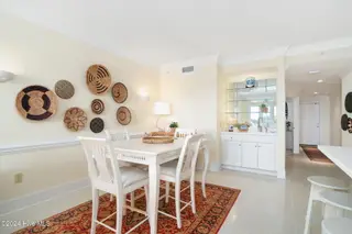 4425 Arendell Street 303 Harborside Club At 70 West, Morehead City, NC 28557 – photo 5: Dining area w/ wet bar