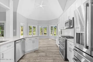 315 Seascape Drive, Sneads Ferry, NC 28460 — 3-bedroom home in North Shore Country Club, Sneads Ferry, NC, photo 8 of 58: seascape-17