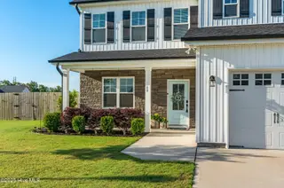 69 Bellows Lane, Rocky Point, NC 28457 – photo 2: 002-69BellowsLane-RockyPoint-NC-28457-SM