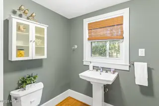 305 Wayne Drive, Wilmington, NC 28403 – photo 16: 022_305_wayne_drive_-22_657