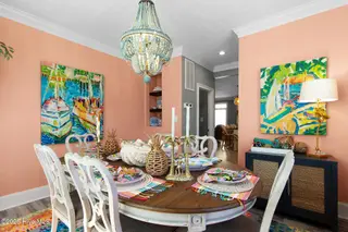 221 Sound Side Drive, Atlantic Beach, NC 28512 — 5-bedroom home in Bay Ridge, Atlantic Beach, NC, photo 20 of 60: Dining area