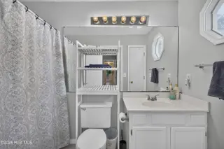 6517 Spicewood Street, Wilmington, NC 28405 — 3-bedroom home in Weatherwood, Wilmington, NC, photo 19 of 31: 6517SpicewoodStreet-25