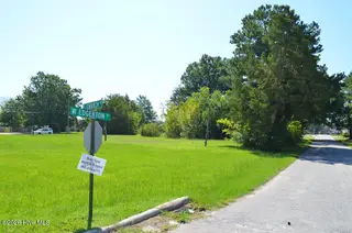 202 S Church Street, Kenly, NC 27542 – photo 14: DSC_0009