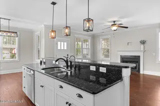 1213 Daisy Court, Holly Ridge, NC 28445 — 3-bedroom home in Neighborhoods of Holly Ridge, Holly Ridge, NC, photo 14 of 36: daisy-14