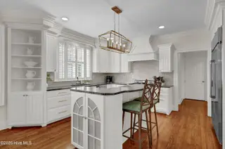 2240 Deepwood Drive, Wilmington, NC 28405 — 6-bedroom home in Landfall, Wilmington, NC, photo 21 of 77: 021_img_8711_645