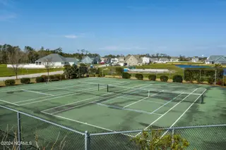 1304 Fathom Way, Morehead City, NC 28557 – photo 13: 28-web-or-mls-Mariners Pointe Amenities