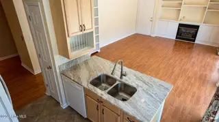 928 Summerlin Falls Court, Wilmington, NC 28412 – photo 3: Kitchen/Living