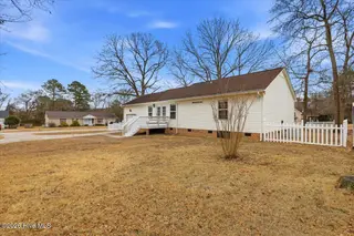 2806 Cornell Court, La Grange, NC 28551 – photo 4: 05-2806 Cornell Ct-5