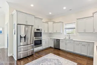 1035 Grandview Drive, Hampstead, NC 28443 – photo 10: Kitchen