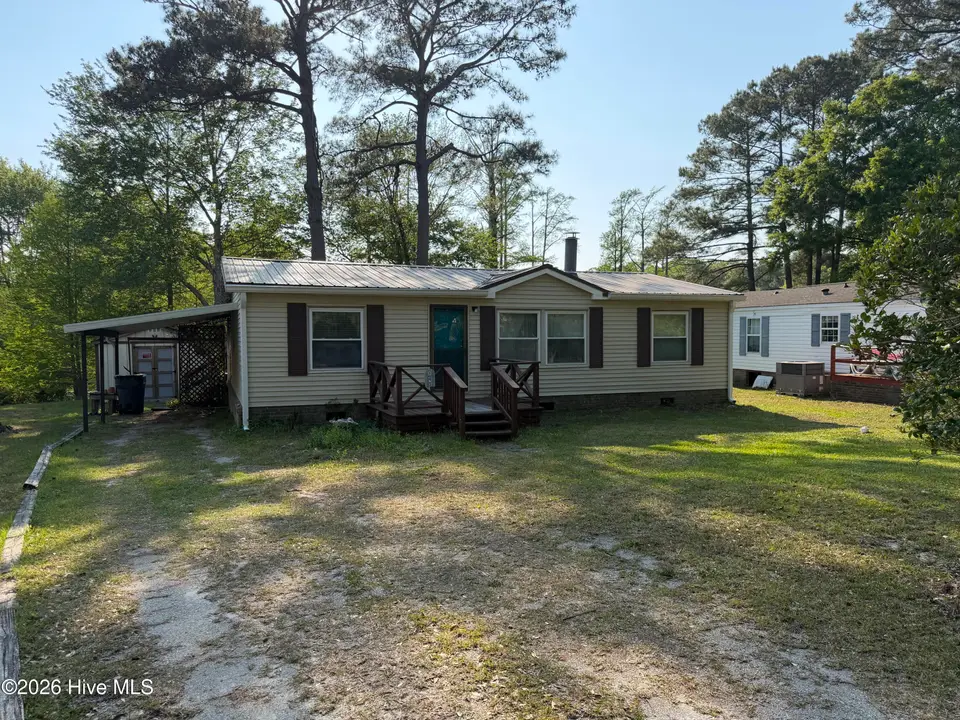245 Lake Drive SW, Supply, NC 28462 — 3-bedroom manufactured home in Riverside, Supply, NC, photo 1 of 27: IMG_0480