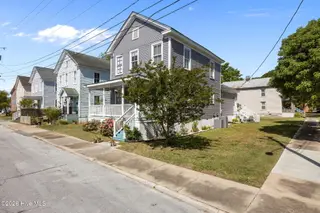402 Dunn Street, New Bern, NC 28560 – photo 2: 7-web-or-mls-0C0A2933