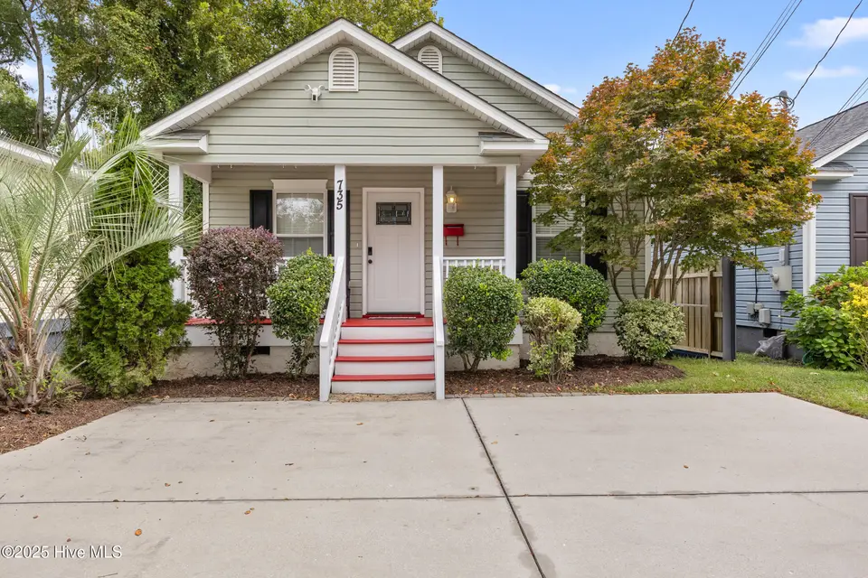 735 S 12th Street, Wilmington, NC 28401 — 3-bedroom home in Downtown, Wilmington, NC, photo 1 of 30