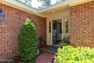 105 Magnolia Court, Pine Knoll Shores, NC 28512 – photo 6: 5-web-or-mls-chadwick-visuals-105-magnol
