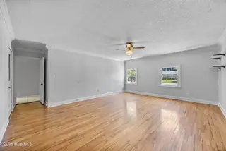 403 Oakwood Avenue, Jacksonville, NC 28546 – photo 17