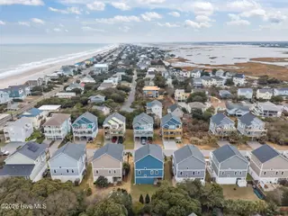 308 Oceanaire Lane, Surf City, NC 28445 – photo 10: 16-web-or-mls-IMG_7762