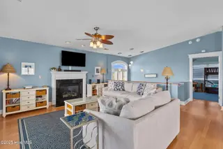 1404 E Dolphin Drive, Oak Island, NC 28465 – photo 9: 9-web-or-mls-BTS04989