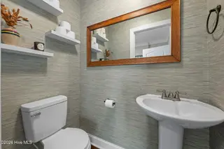 1817 Spencer Avenue, New Bern, NC 28560 – photo 16: half bath