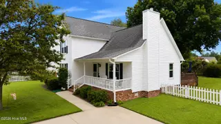 724 Winterfield Drive, Winterville, NC 28590 – photo 2: Side