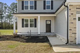 317 Bobbys Drive, Newport, NC 28570 – photo 11: 11-web-or-mls-317_BobbyDr-3-4-26-011