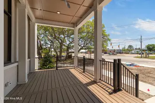 805 Mulberry Street 109, Beaufort, NC 28516 – photo 6: Porch