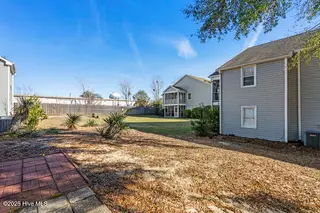 2716 S 17th Street Apt A, Wilmington, NC 28412 – photo 7: Rear yard