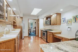 126 Loblolly Drive, Pine Knoll Shores, NC 28512 – photo 12: 25-web-or-mls-chadwick-visuals-126-loblo