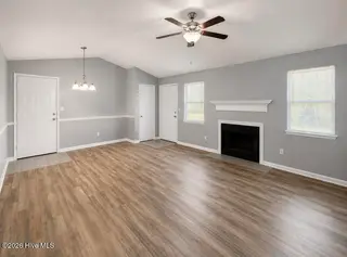102 Witten Circle B, Havelock, NC 28532 — 2-bedroom townhome in Smallwoods, Havelock, NC, photo 4 of 17: IMG_6225
