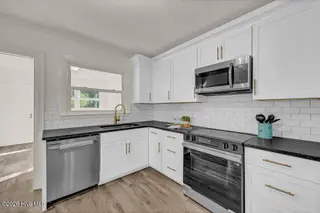 329 Wayne Drive, Wilmington, NC 28403 – photo 16