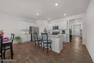 714 Lake Tyler Drive, New Bern, NC 28560 – photo 17: 29-web-or-mls-DSC_8700