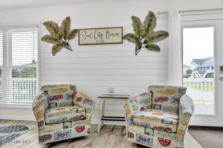 1720 N New River Drive, Surf City, NC 28445 — 5-bedroom home in Old Settlers Beach, Surf City, NC, photo 10 of 44