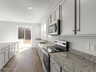 220 Surfside Landing Boulevard Lot 9, Hubert, NC 28539 – photo 13: BentOak1554kitDRHL33A7835CR2-010-026-128