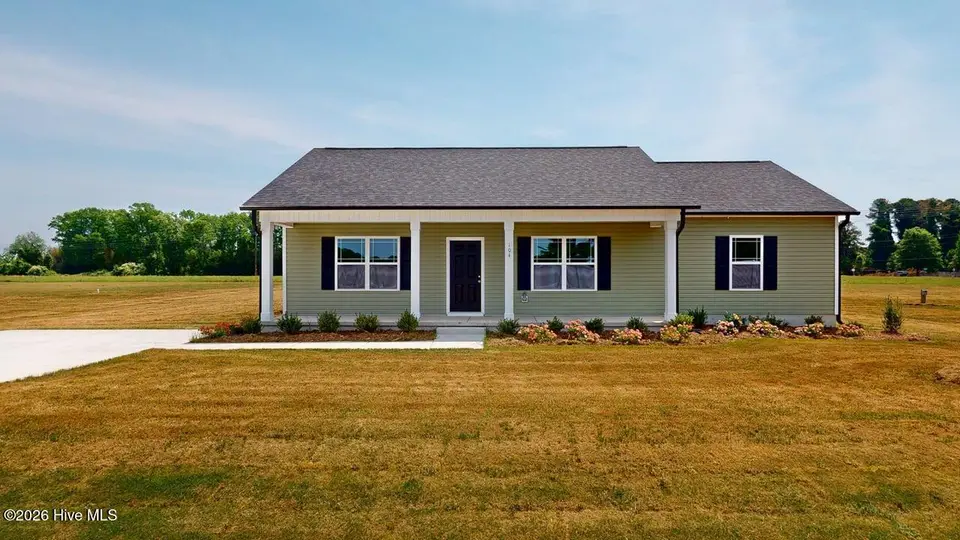 104 Kendall Farms Drive, Goldsboro, NC 27534 – photo 1 of 23: Main