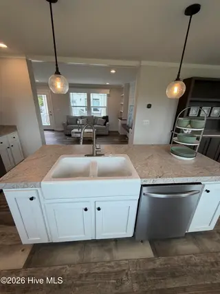 880 Yaupon Drive SW, Calabash, NC 28467 — 3-bedroom manufactured home in Clariday Estates, Calabash, NC, photo 8 of 23