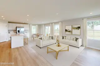 8093 Sterling Oaks Drive NW, Ash, NC 28420 – photo 2: Great Room