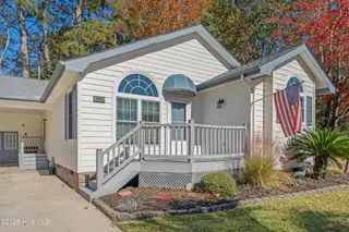482 Pepper Breeze Avenue SW, Calabash, NC 28467 — 2-bedroom home in Saltaire Village, Calabash, NC, photo 3 of 54: 482 pepper breeze ave sw - 09