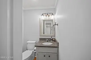 700 Doreen Court, Greenville, NC 27858 – photo 11: 11-web-or-mls-BLS_0006