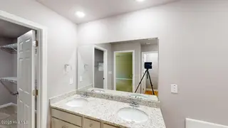 103 Windemere Lane, Goldsboro, NC 27530 – photo 9: Master Bathroom