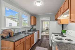115 Banks Street, Jacksonville, NC 28540 — 3-bedroom home in New River Homes, Jacksonville, NC, photo 12 of 38