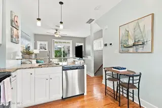107 W Bogue Boulevard 3, Atlantic Beach, NC 28512 – photo 13: 33-web-or-mls-IMG_9633-edit