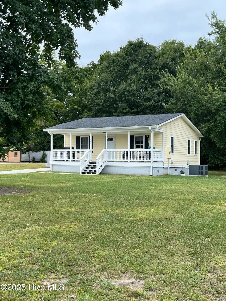 141 Hargrove Drive, Wilmington, NC 28411 — 2-bedroom home in Weaver Acres, Wilmington, NC, photo 1 of 32: Front Elevation