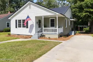 209 N Thompson Street, Whiteville, NC 28472 – photo 1: Front Home View