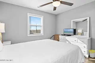 2005 Ocean Drive, Emerald Isle, NC 28594 – photo 10: IMG_4439