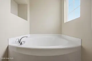 405 Rockland Drive, Greenville, NC 27858 – photo 17: 27-web-or-mls-BLS_0059