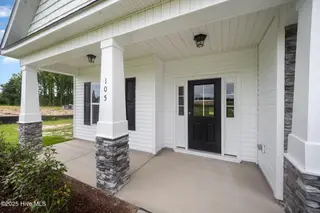 105 Tuskeegee Drive, Smithfield, NC 27577 – photo 4: 105 Tuskeegee - 4