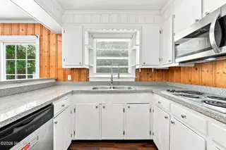 102 N Meade Street, Greenville, NC 27858 – photo 17: 16-web-or-mls-IMG_1155