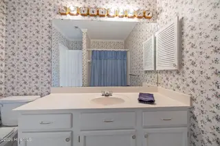 42 Barnes Street, Greenville, NC 27858 – photo 16: 20-web-or-mls-IMG_0037