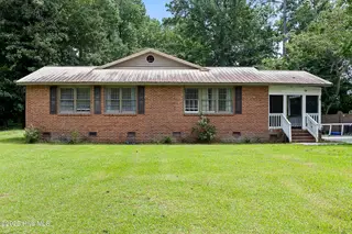 401 Dewitt Street, Jacksonville, NC 28540 — 4-bedroom home in Forest Grove, Jacksonville, NC, photo 1 of 19