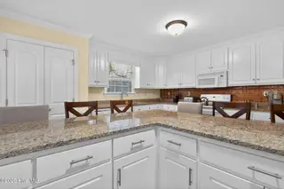 2712 Winding Ridge Drive W, Wilson, NC 27893 – photo 11: Kitchen 4